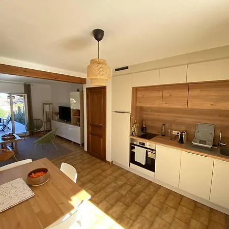 Mazet Rénové Avec Piscine, Tennis, 2 Terrasses à Cavalaire-sur-mer. - Fr-1-100-333 * Cavalaire-sur-Mer