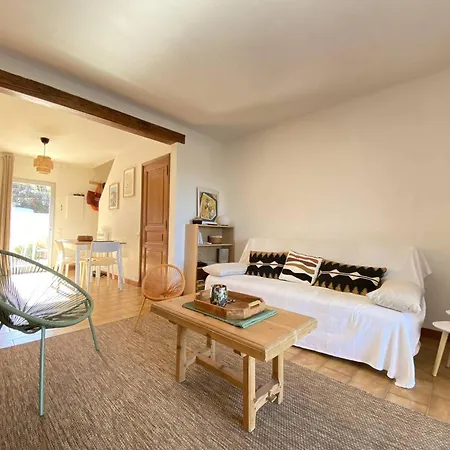 Сasa de vacaciones Mazet Rénové Avec Piscine, Tennis, 2 Terrasses à Cavalaire-sur-mer. - Fr-1-100-333