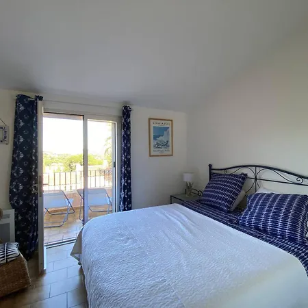 Mazet Renove Avec Piscine, Tennis, 2 Terrasses A Cavalaire-sur-mer. - Fr-1-100-333 Prázdninový dům *