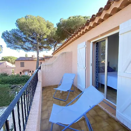 Mazet Rénové Avec Piscine, Tennis, 2 Terrasses à Cavalaire-sur-mer. - Fr-1-100-333 Сasa de vacaciones